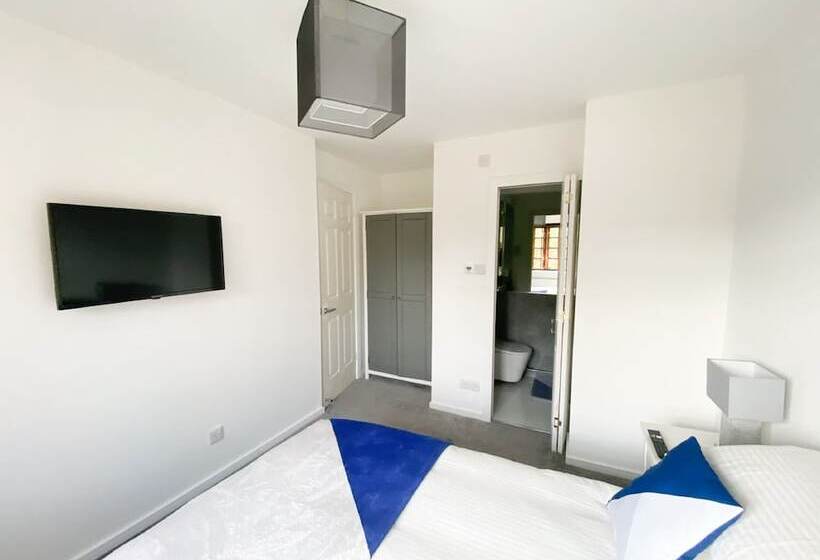 Pensione Harbourside Chambers