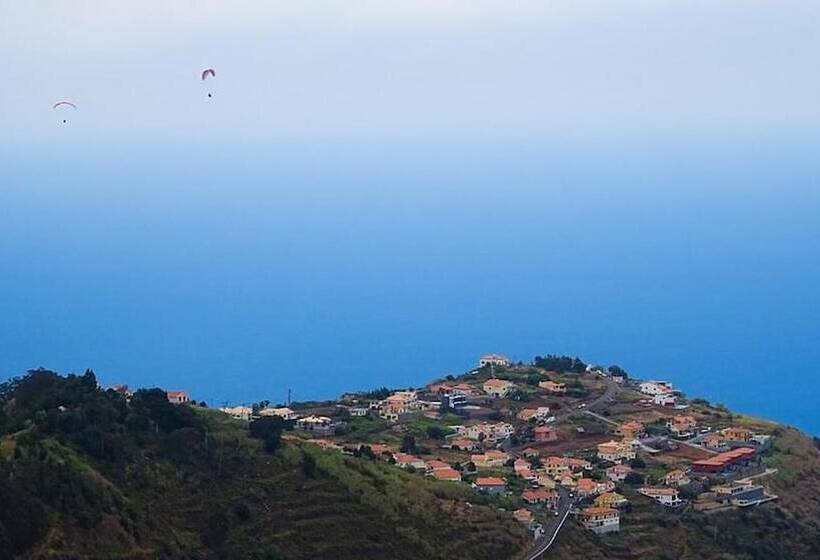 اقامتگاه Beautiful 3 Bed House In Arco Da Calheta