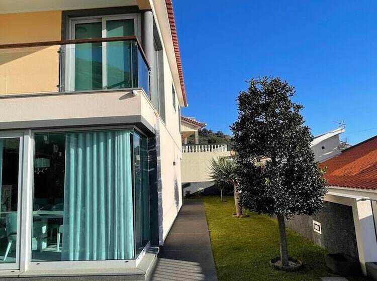 اقامتگاه Beautiful 3 Bed House In Arco Da Calheta