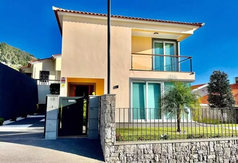 レジデンス Beautiful 3 Bed House In Arco Da Calheta