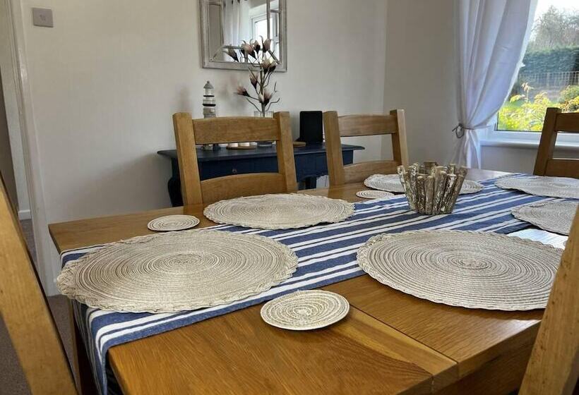 Residenza Charming 4 Bed House In Cheltenham, Free Parking