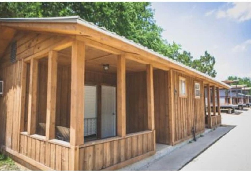 渡假胜地  Mystic Quarry