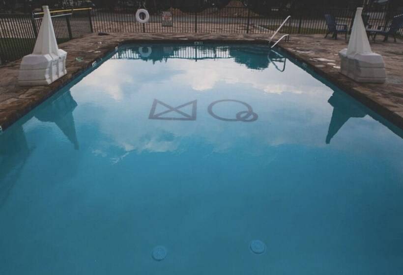 渡假胜地  Mystic Quarry