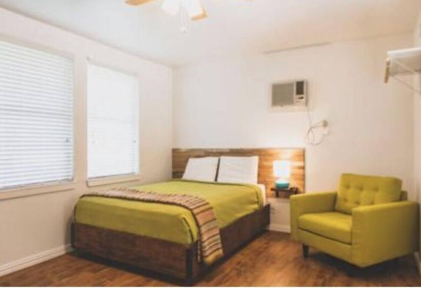 渡假胜地  Mystic Quarry