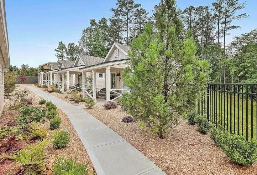 The Cottages At Laurel Brooke
