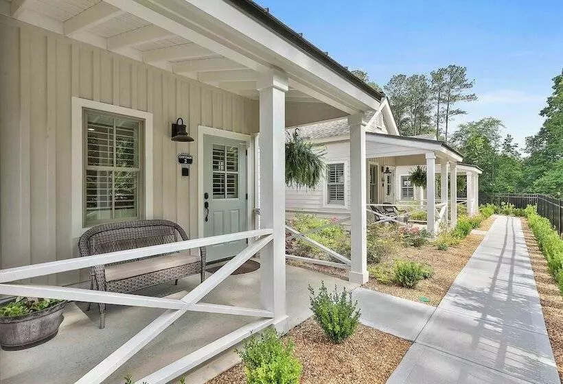 The Cottages At Laurel Brooke