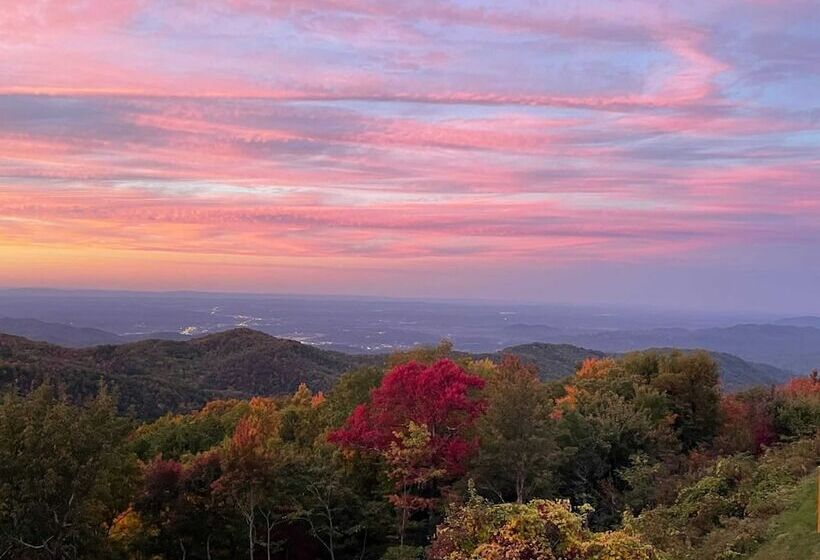 2 Master Suites _ Phenomenal Views   Alpine Summit