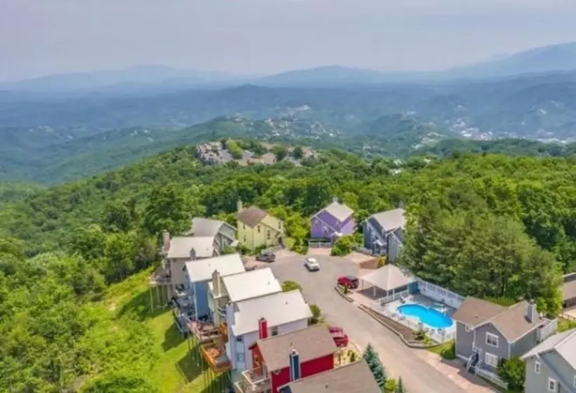 2 Master Suites _ Phenomenal Views   Alpine Summit