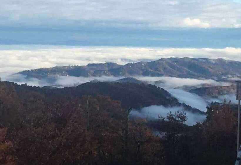 2 Master Suites _ Phenomenal Views   Alpine Summit