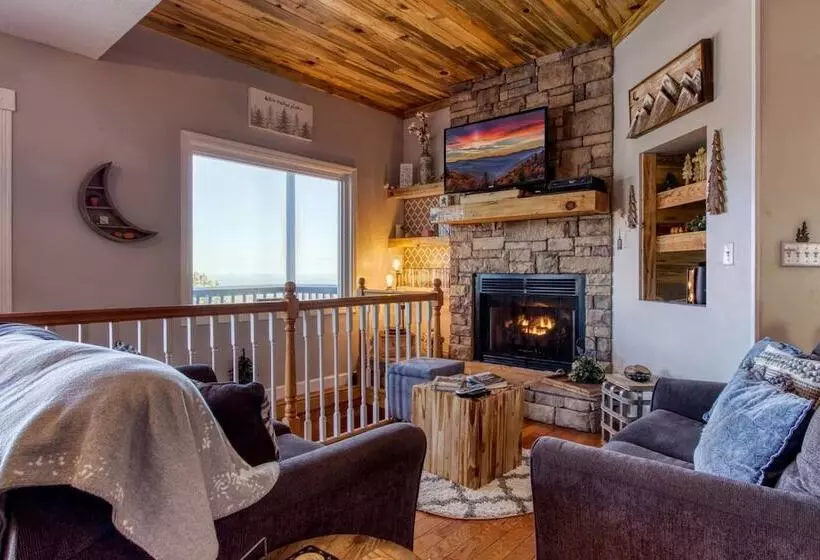 2 Master Suites _ Phenomenal Views   Alpine Summit