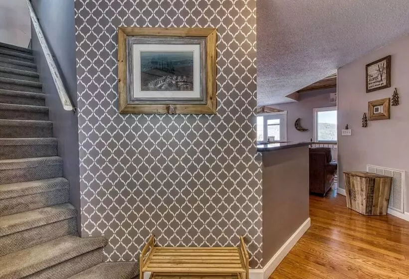 2 Master Suites _ Phenomenal Views   Alpine Summit