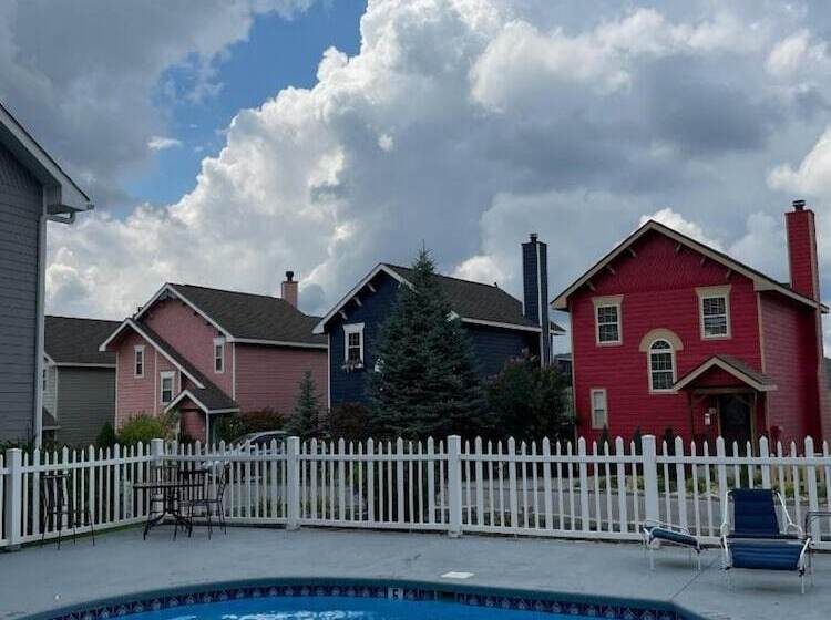 2 Master Suites _ Phenomenal Views   Alpine Summit