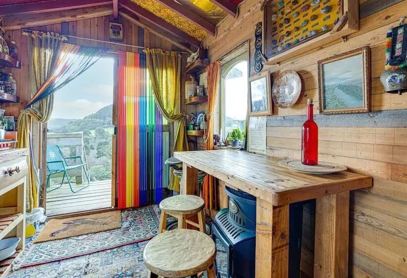 2 X Double Bed, Glamping Wagon In Dalby Forest