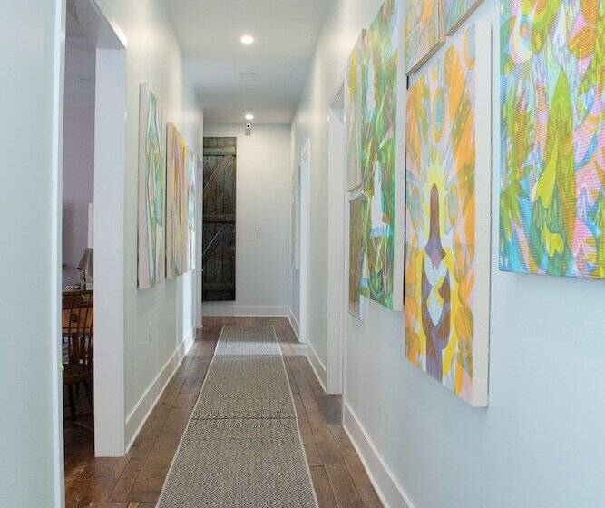 Bischoff Inn   Former 1870 Furniture Factory Now 5 Room Boutique