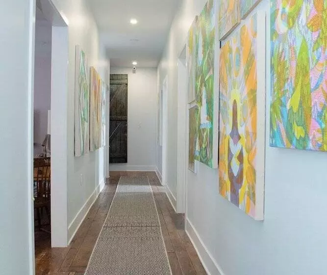 Bischoff Inn   Former 1870 Furniture Factory Now 5 Room Boutique