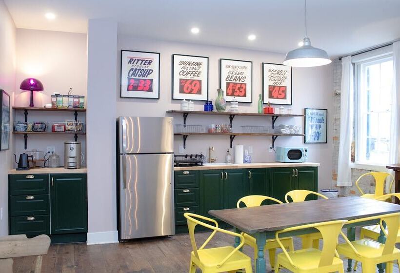 Bischoff Inn   Former 1870 Furniture Factory Now 5 Room Boutique