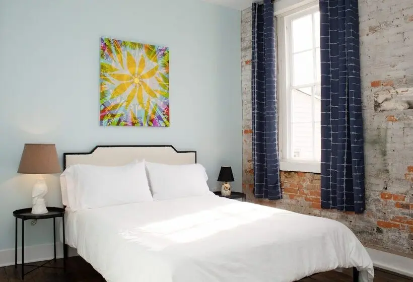 Bischoff Inn   Former 1870 Furniture Factory Now 5 Room Boutique