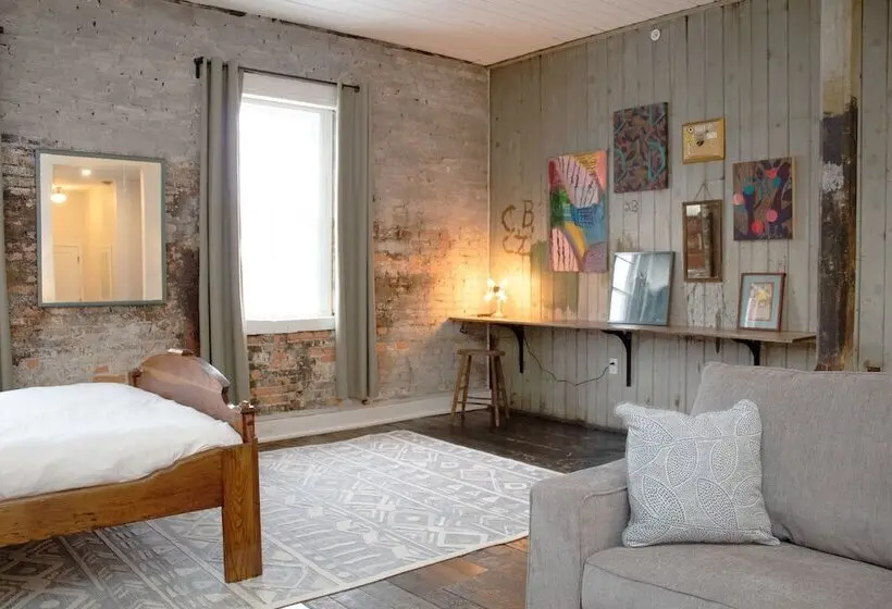 Bischoff Inn   Former 1870 Furniture Factory Now 5 Room Boutique