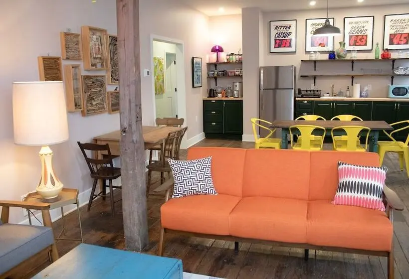 Bischoff Inn   Former 1870 Furniture Factory Now 5 Room Boutique