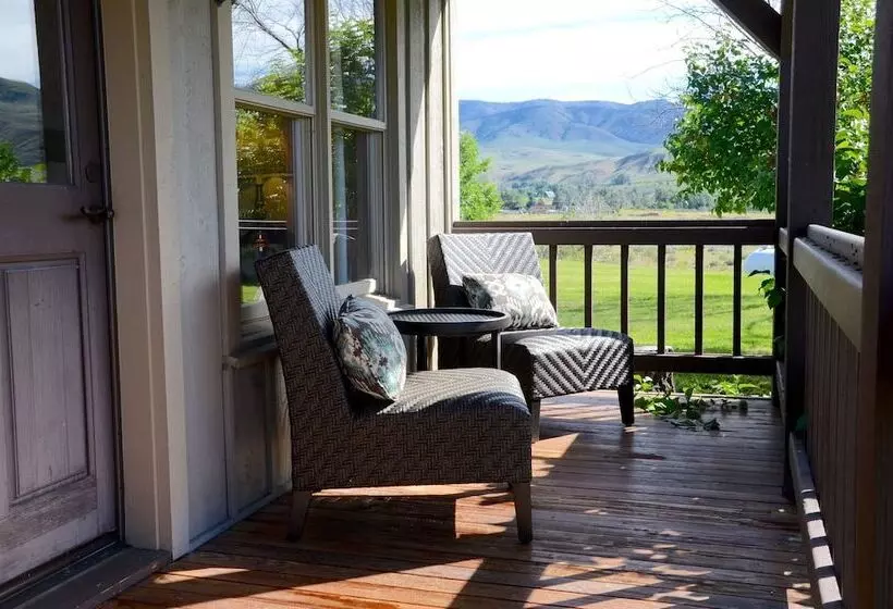 Hotelli Casia Lodge And Ranch