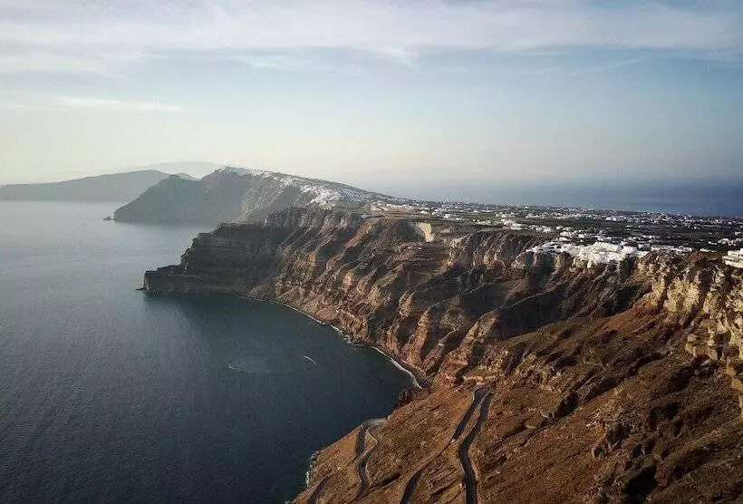 Hotelli Nelya Suites