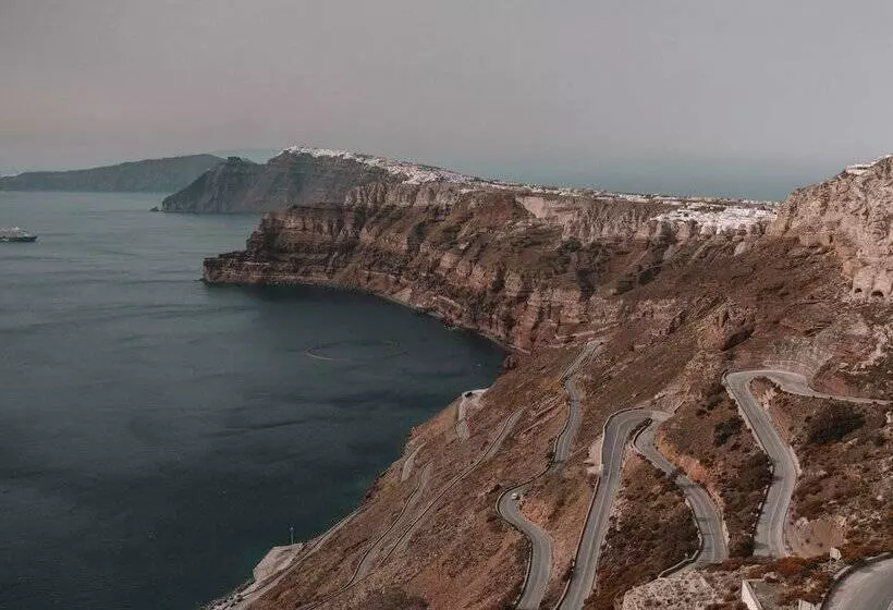 Hotelli Nelya Suites