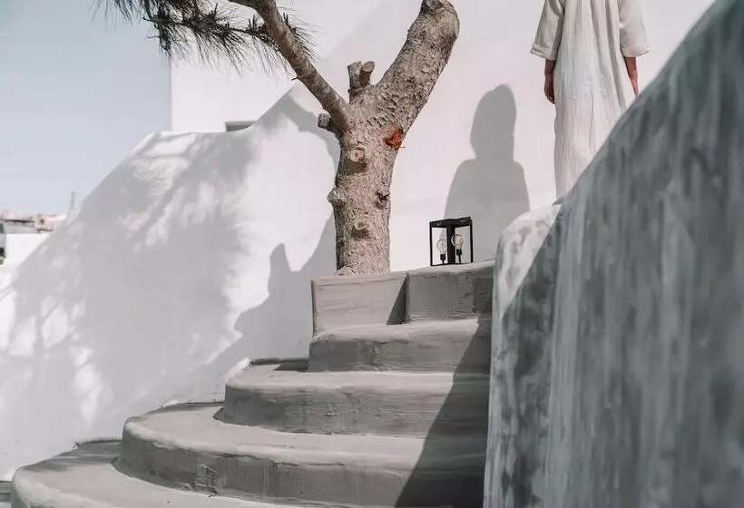 Hotelli Nelya Suites