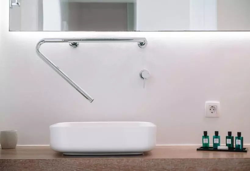 Hotelli Nelya Suites