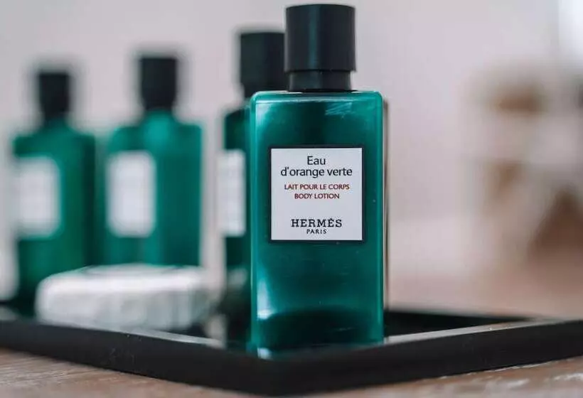 Hotelli Nelya Suites