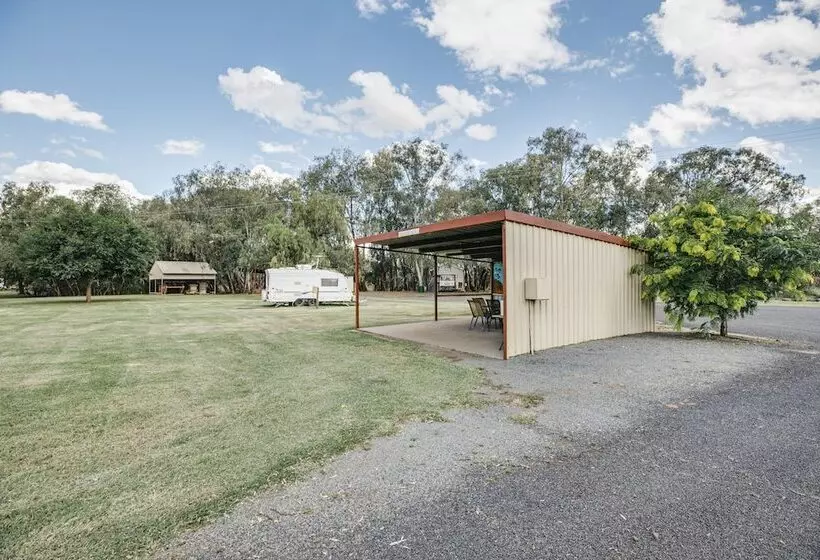 Hotelli Nyngan Riverside Tourist Park