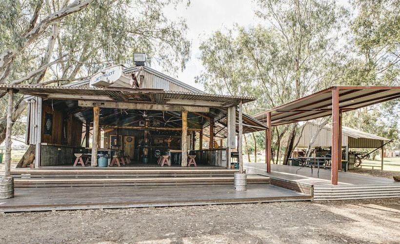ホテル Nyngan Riverside Tourist Park