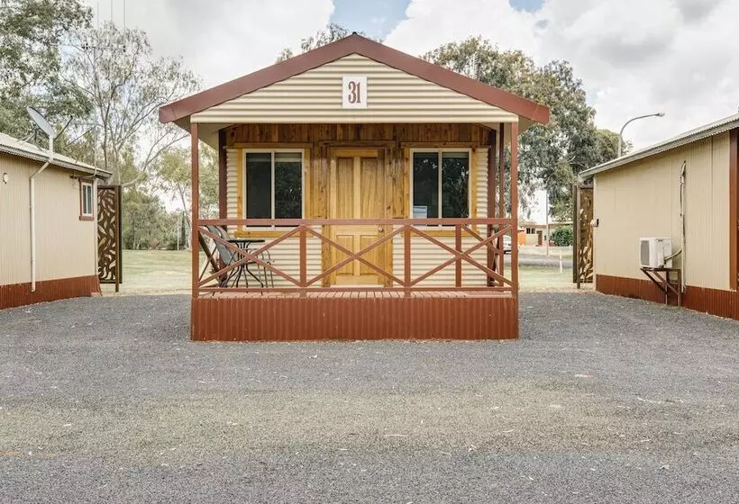 Hotelli Nyngan Riverside Tourist Park