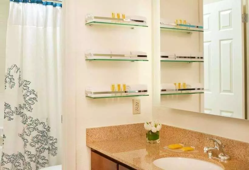 Hotelli Tysons Corner Suites, A Baymont By Wyndham