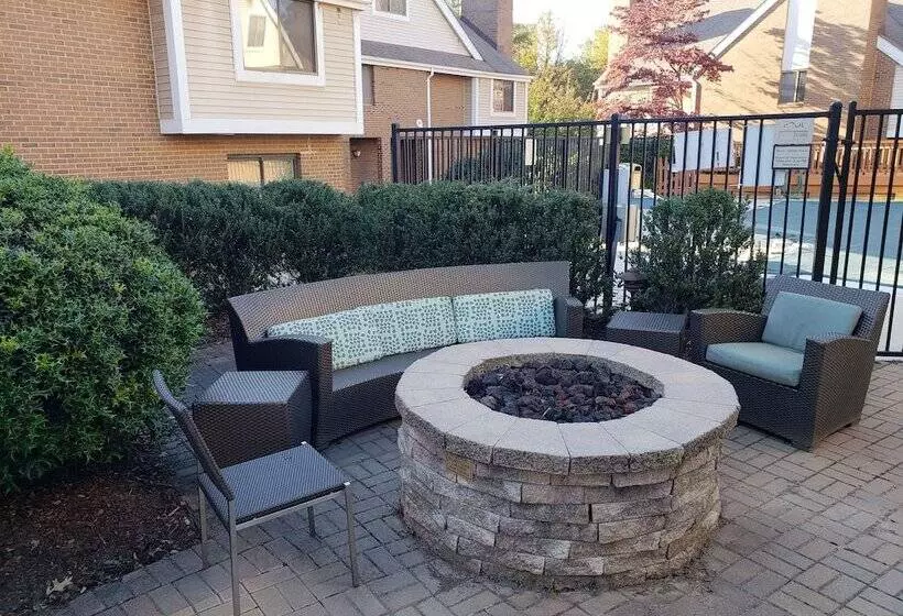 Hotelli Tysons Corner Suites, A Baymont By Wyndham