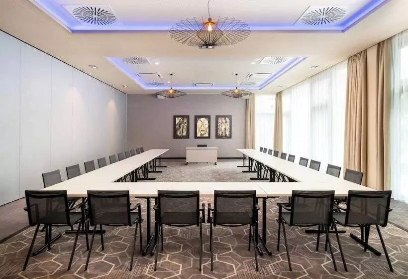 Leonardo Royal Hotel Cologne Bonn Airport