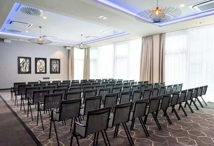 Leonardo Royal Hotel Cologne Bonn Airport