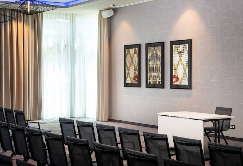 Leonardo Royal Hotel Cologne Bonn Airport