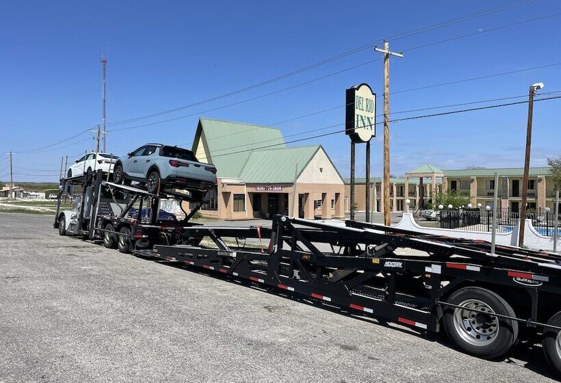 מוטל Del Rio Inn