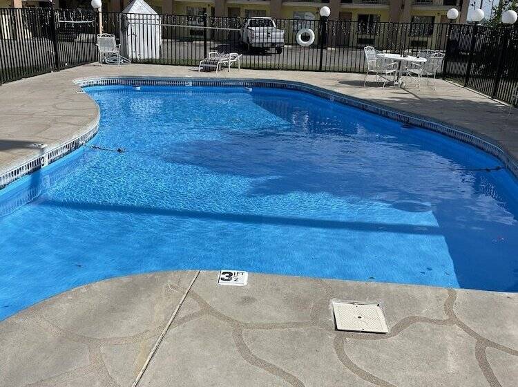 מוטל Del Rio Inn