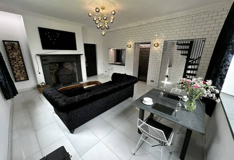 Pensão Lower Winsford