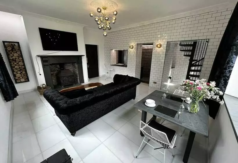 Majatalo Lower Winsford