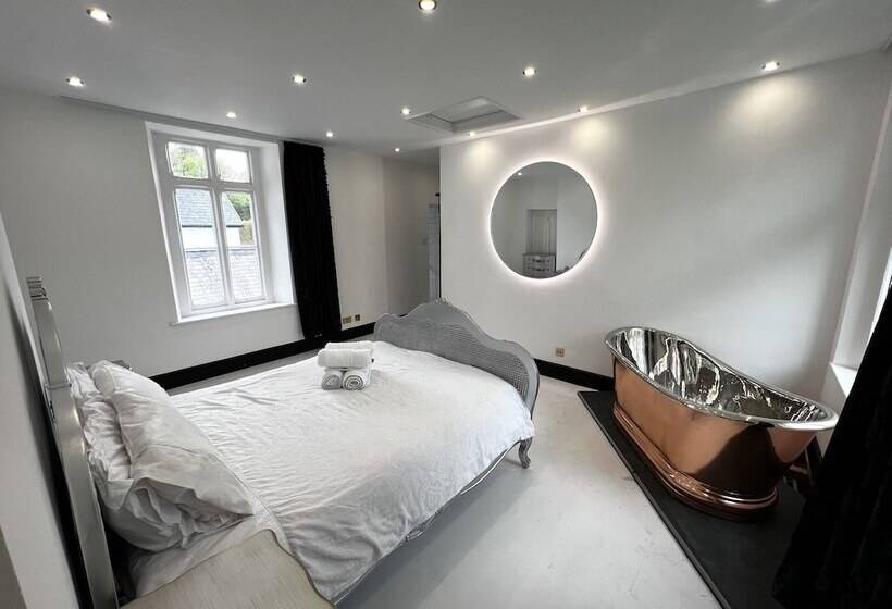 Pensão Lower Winsford