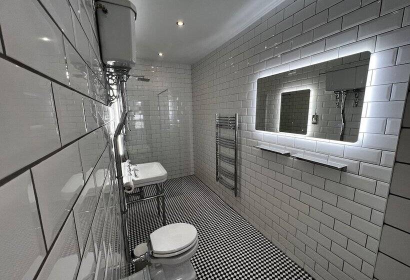 Pensão Lower Winsford