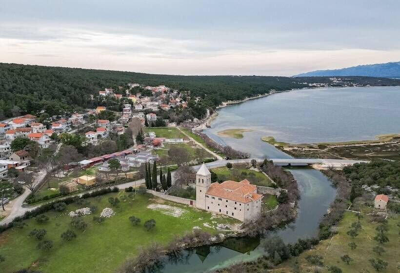 Пансион Mobile Homes  Kamp Karin