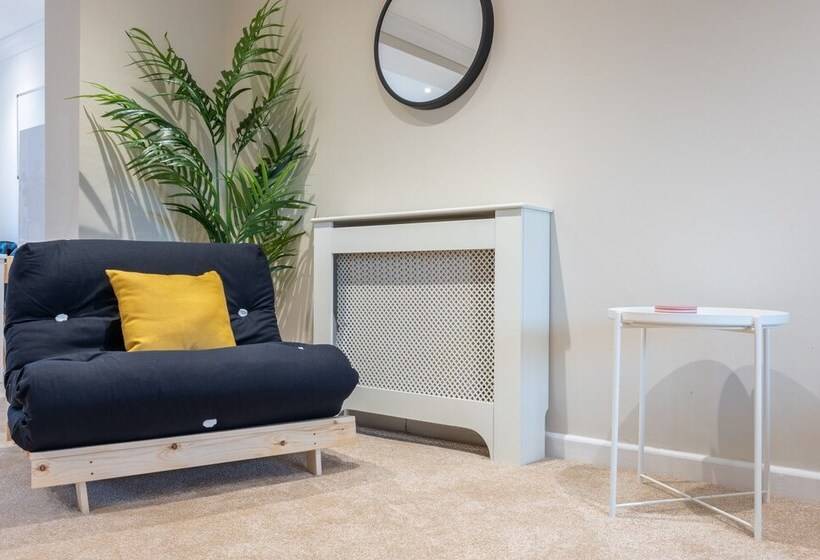 بنسيون Tŷ Coch By Tŷ Sa In Wales   Free Parking