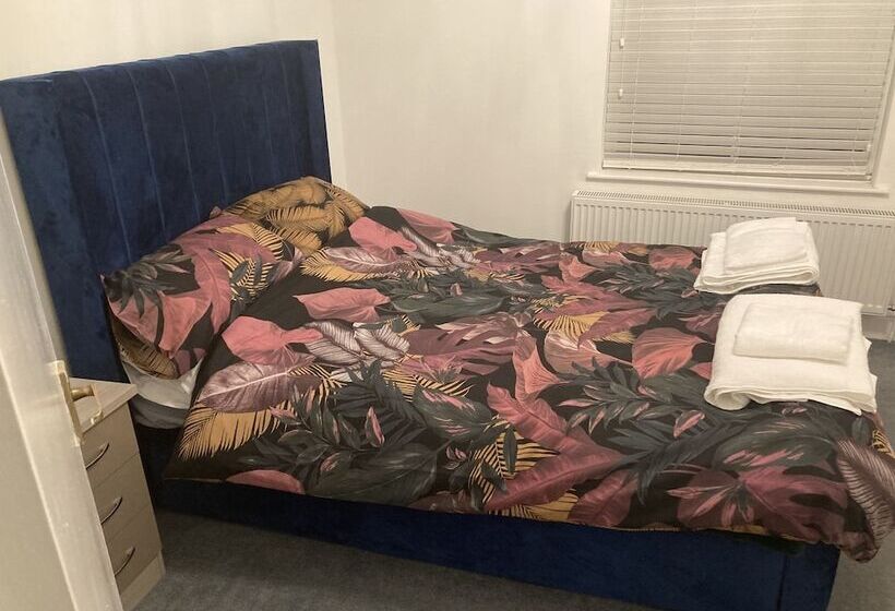 إقامة Lovely 2 Bed House Apartment In Boston Towncentre