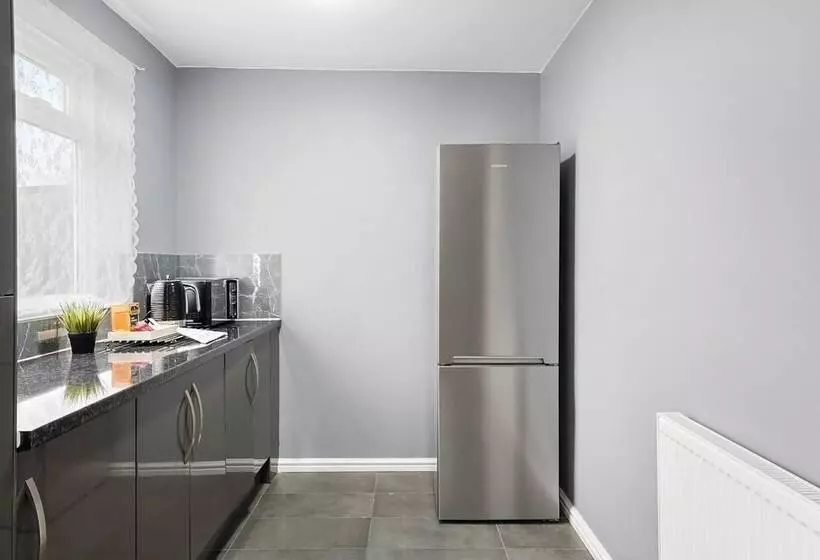 レジデンス Modern 3 Bed House In London Close To City Airport