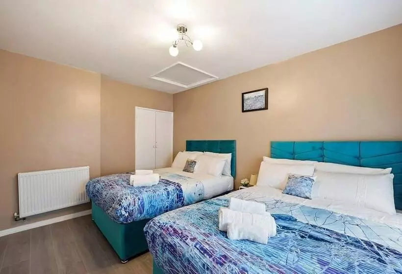レジデンス Modern 3 Bed House In London Close To City Airport