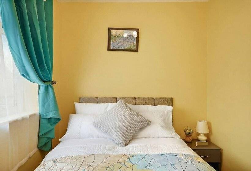 レジデンス Modern 3 Bed House In London Close To City Airport