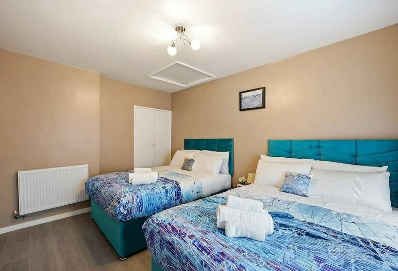 レジデンス Modern 3 Bed House In London Close To City Airport